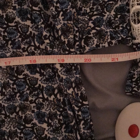 Tunic - Picture 6 of 8